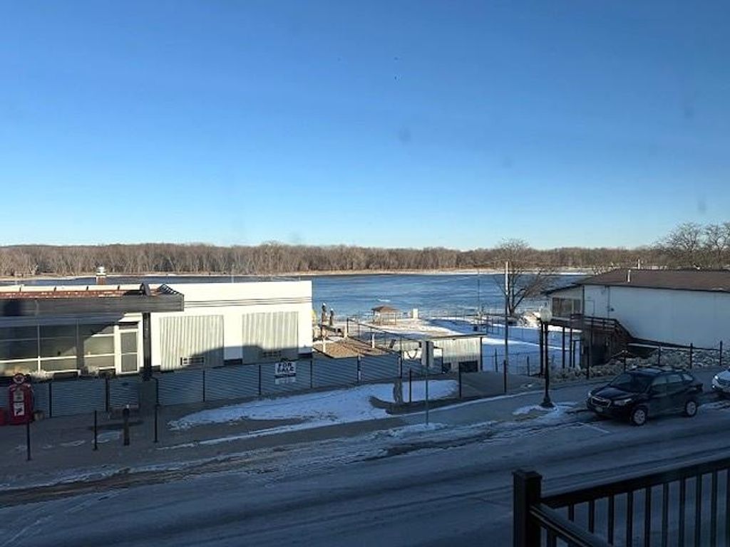 Photo of 100 1/2 Market Street, Bellevue, IA 52031 (MLS # 153861)