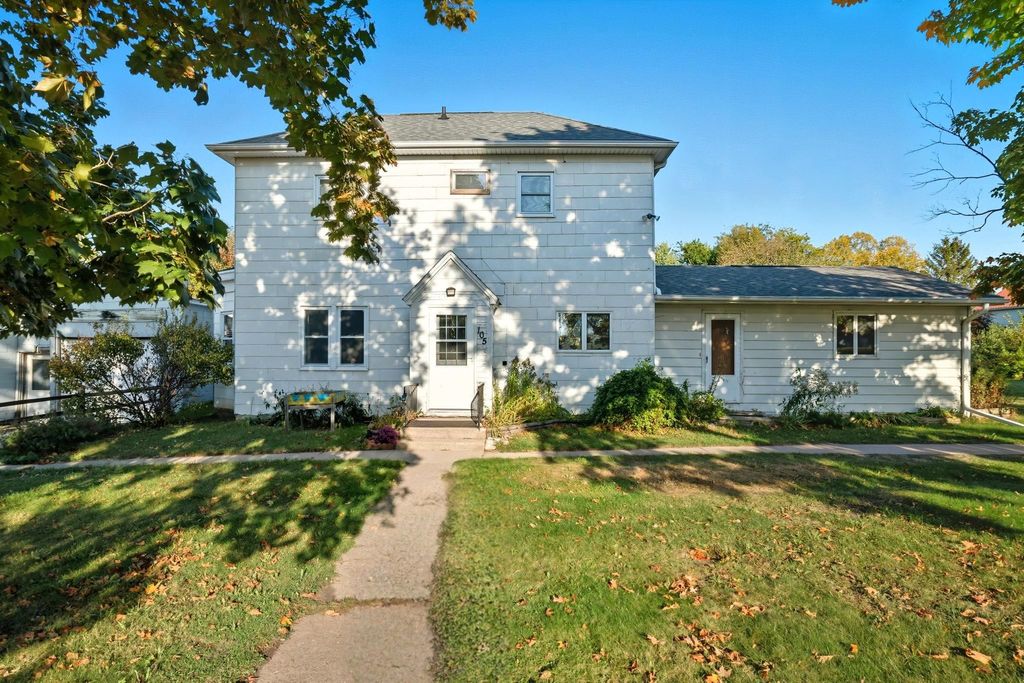 Photo of 105 SE Harrison Street, Cascade, IA 52033 (MLS # 153453)