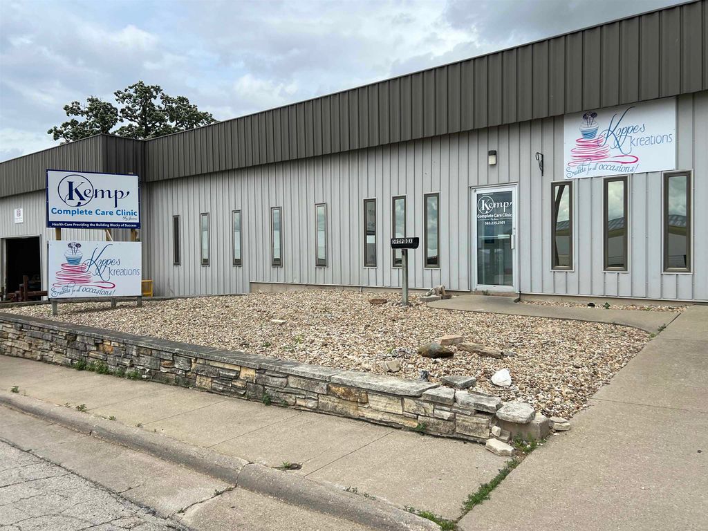 Photo of 109 SE Adams Street #Suite 3, Cascade, IA 52033 (MLS # 152236)