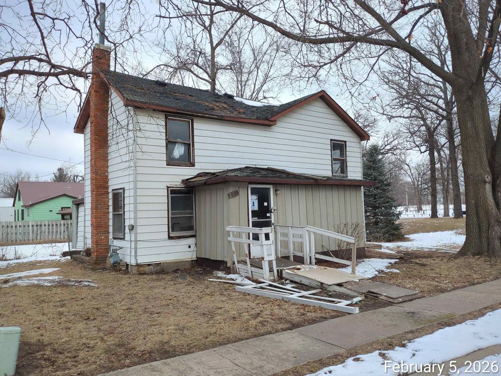 Photo of 212 Park Drive, Worthington, IA 52078 (MLS # 153916)