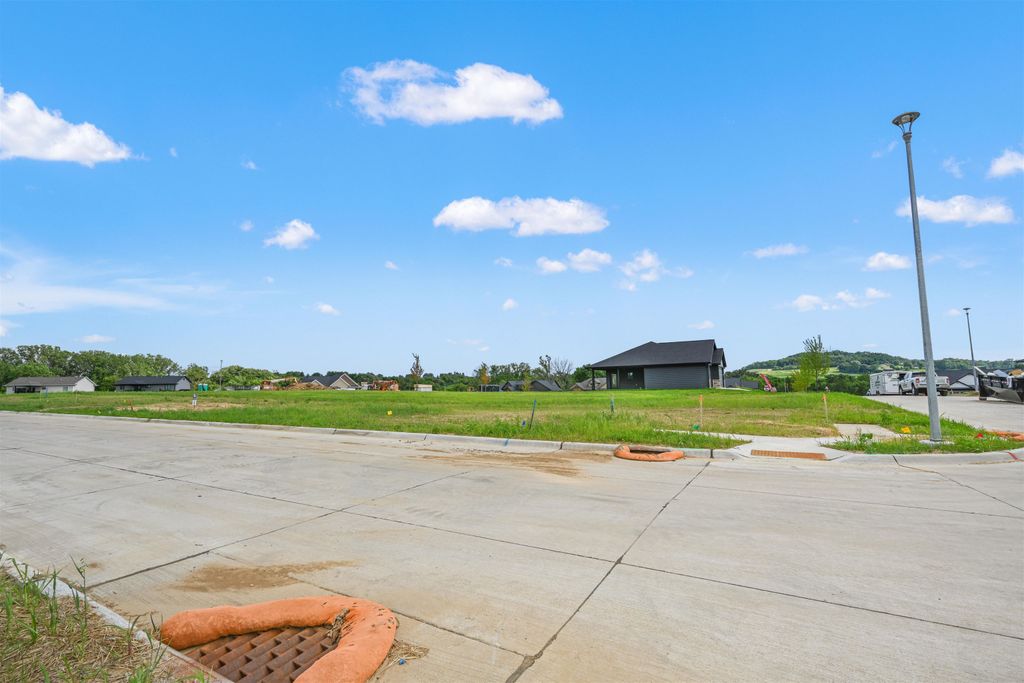 Photo of Lot 76 Waterbridge Lane, Dubuque, IA 52003 (MLS # 152540)