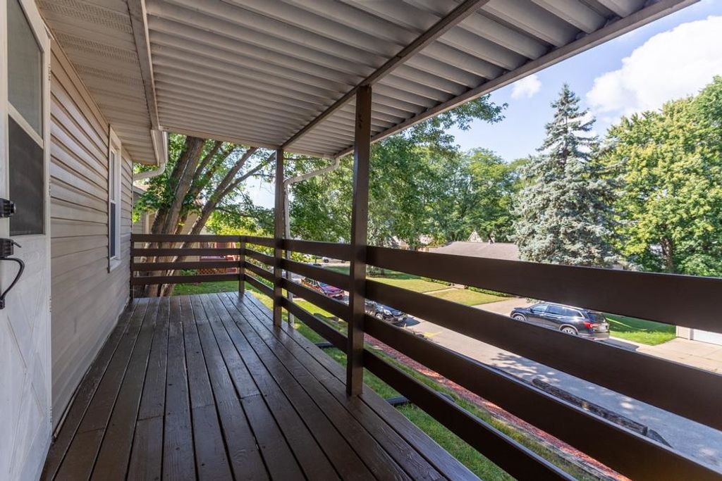 Photo of 1650 Drexel Avenue, Dubuque, IA 52001 (MLS # 152894)