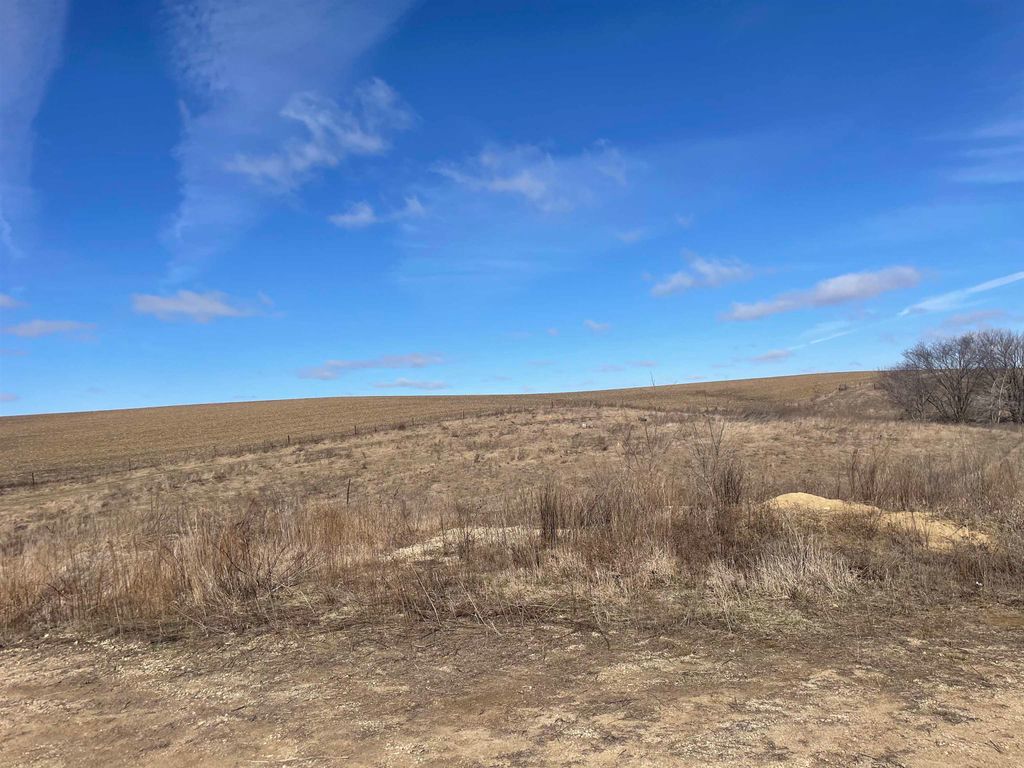 Photo of Lot 1 Koltes Lane, Dubuque, IA 52001 (MLS # 151737)