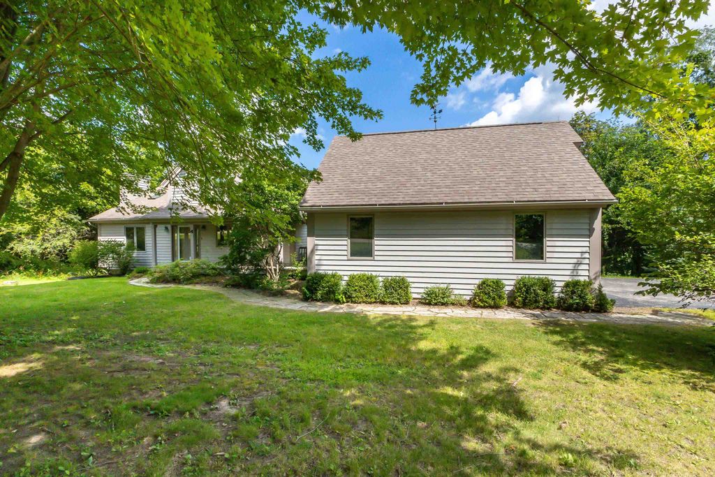 Photo of 4 Appaloosa Lane, Galena, IL 61036 (MLS # 152982)