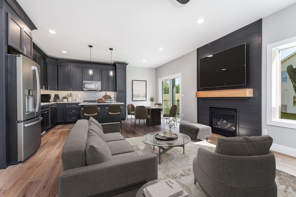 Photo of 1370 Autumn Ridge Lane, Dubuque, IA 52003 (MLS # 153757)