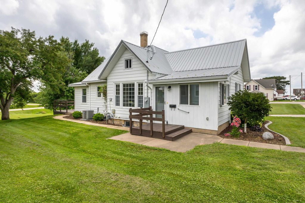 Photo of 105 W Benton Street, Andrew, IA 52030 (MLS # 152606)