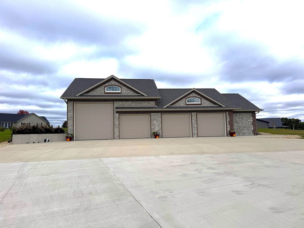 Photo of 340 Blue Heron Lane, Guttenberg, IA 52052 (MLS # 153323)