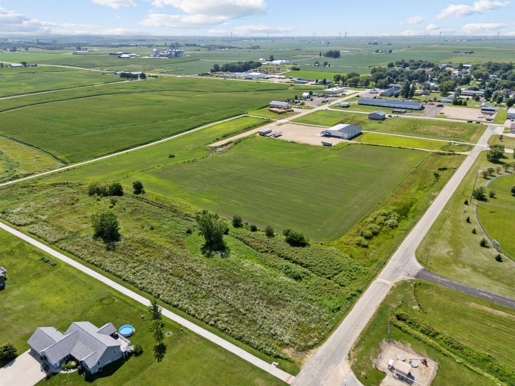 Photo of Lot 5 NW-SE Edgewood Industrial Park, Edgewood, IA 52042 (MLS # 153110)
