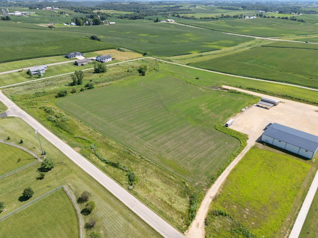 Photo of Lot 5 NW-SE Edgewood Industrial Park, Edgewood, IA 52042 (MLS # 153110)