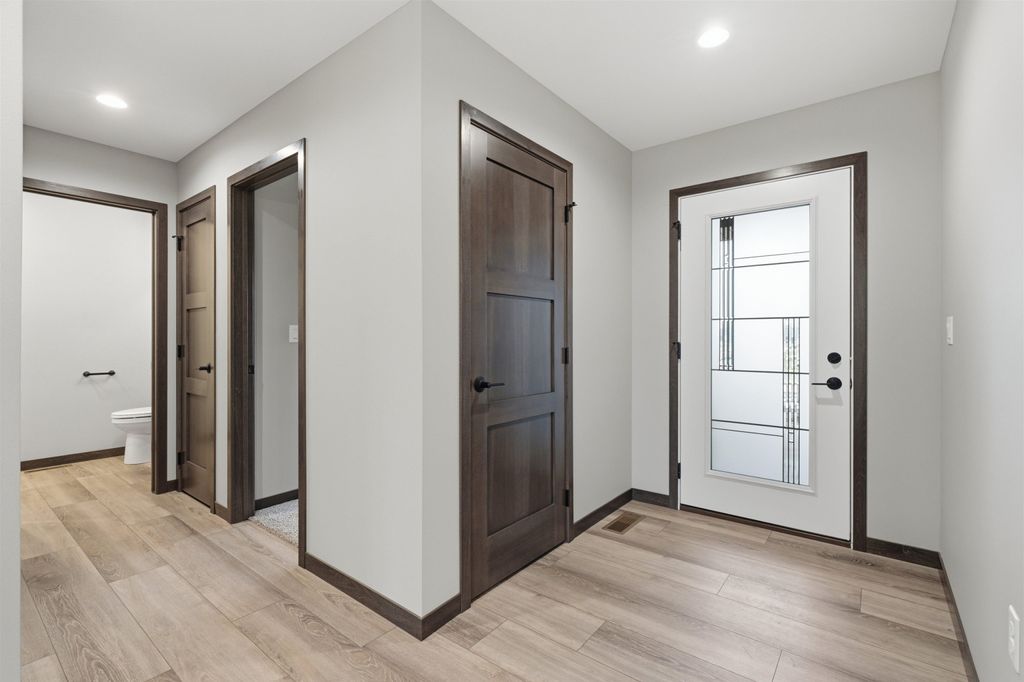 Photo of 1015 Sage Oak Circle, Manchester, IA 52057 (MLS # 153687)