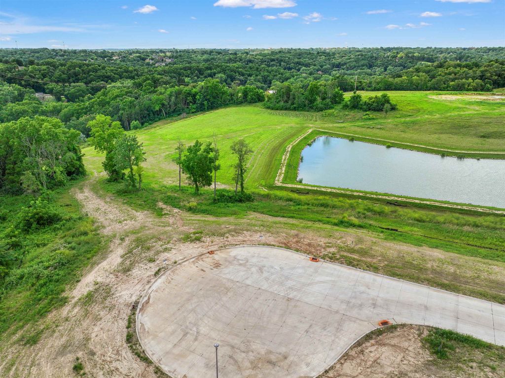 Photo of Lot 80 Waterbridge Lane, Dubuque, IA 52003 (MLS # 152545)