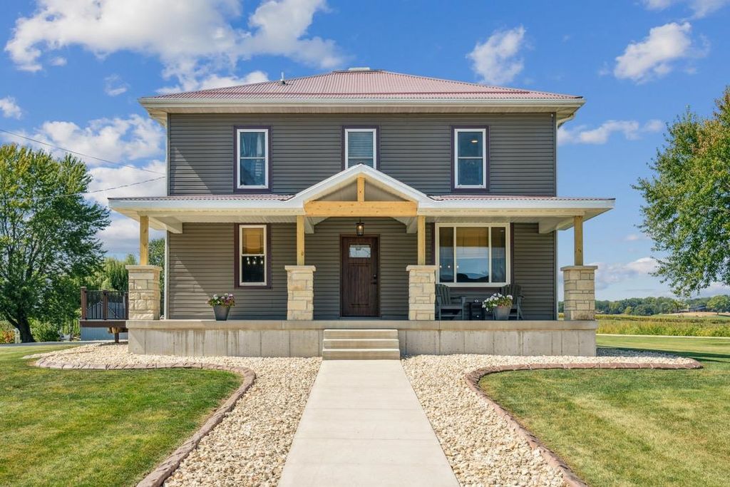 Photo of 828 2nd St. NE St, Dyersville, IA 52040 (MLS # 152984)