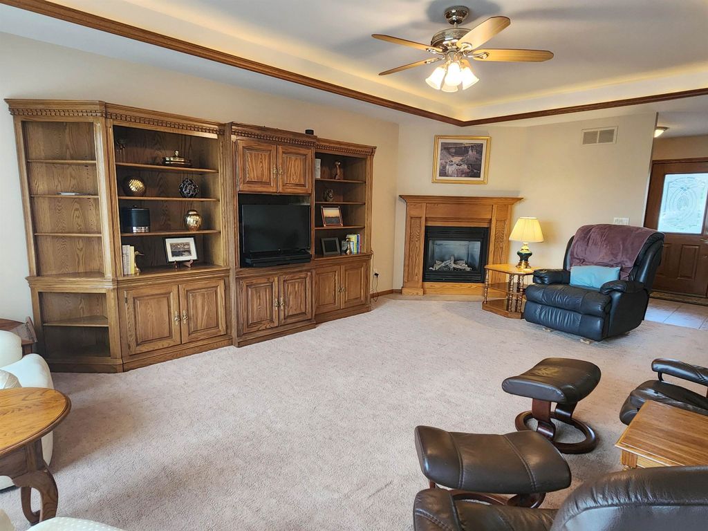 Photo of 800 Kane Street, Dubuque, IA 52001 (MLS # 153032)