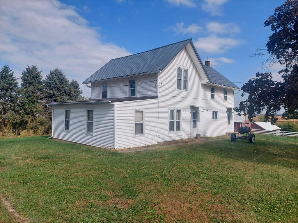 Photo of 12811 Hwy 62 Highway, Maquoketa, IA 52060 (MLS # 153262)