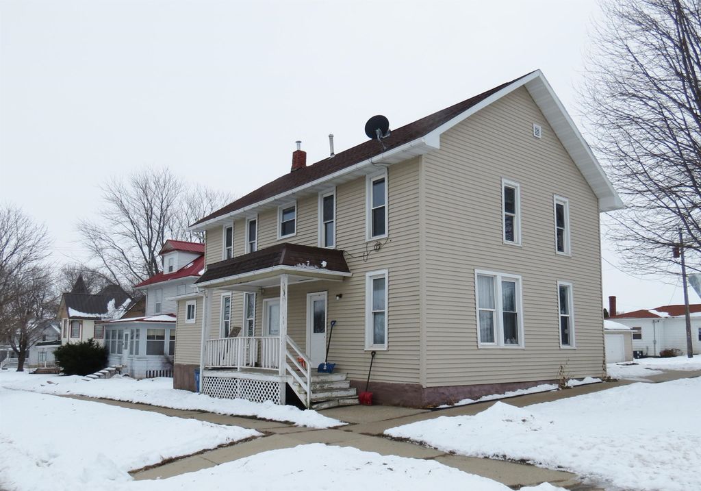 Photo of 400 Long Avenue, Lost Nation, IA 52254 (MLS # 153617)