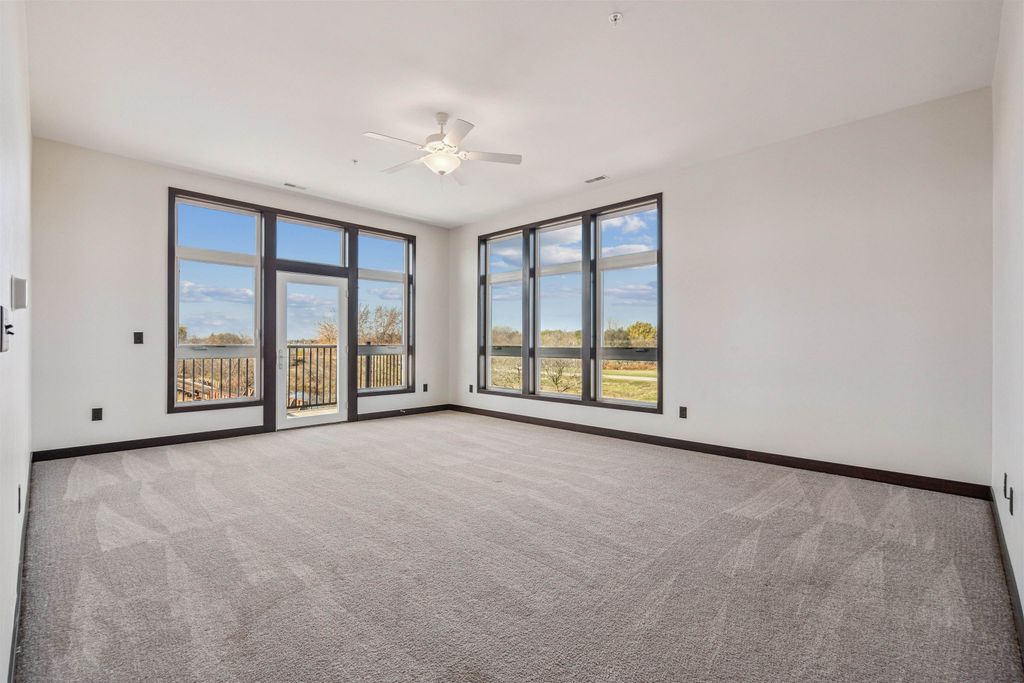 Photo of 120 Twin Steeples Circle NE #220 Cir, Dyersville, IA 52040 (MLS # 153853)