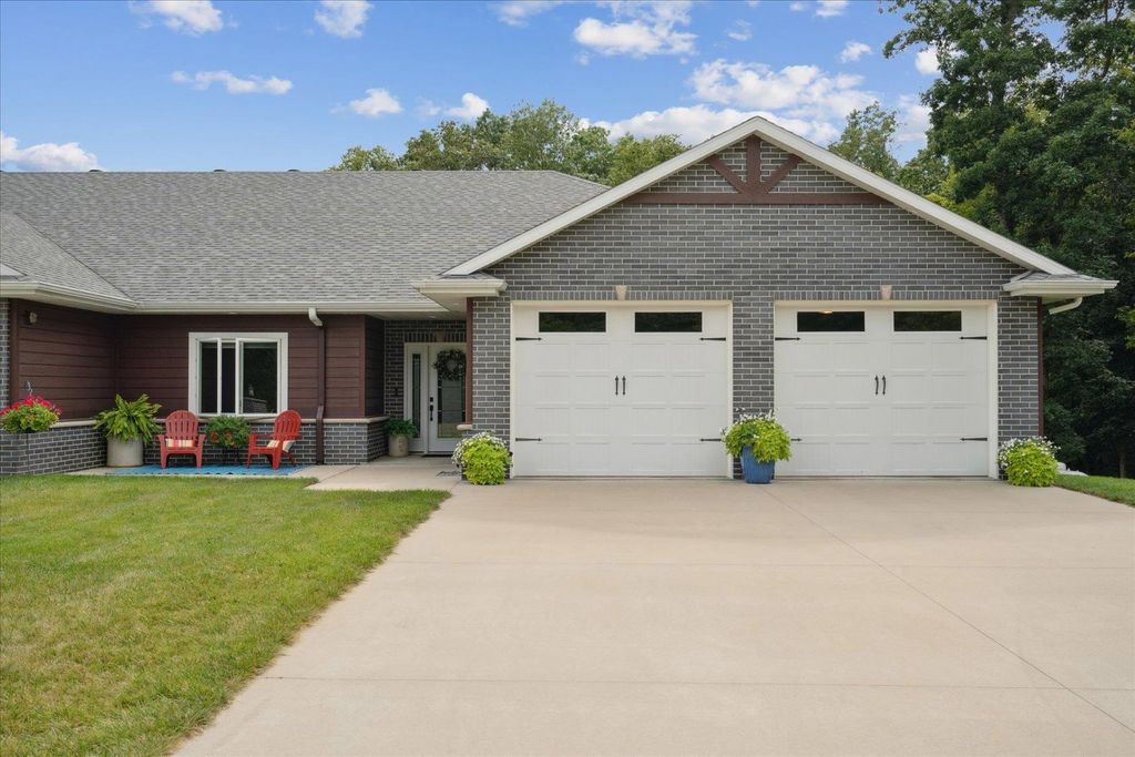 Photo of 20687 Kayak Court, Manchester, IA 52057 (MLS # 153385)