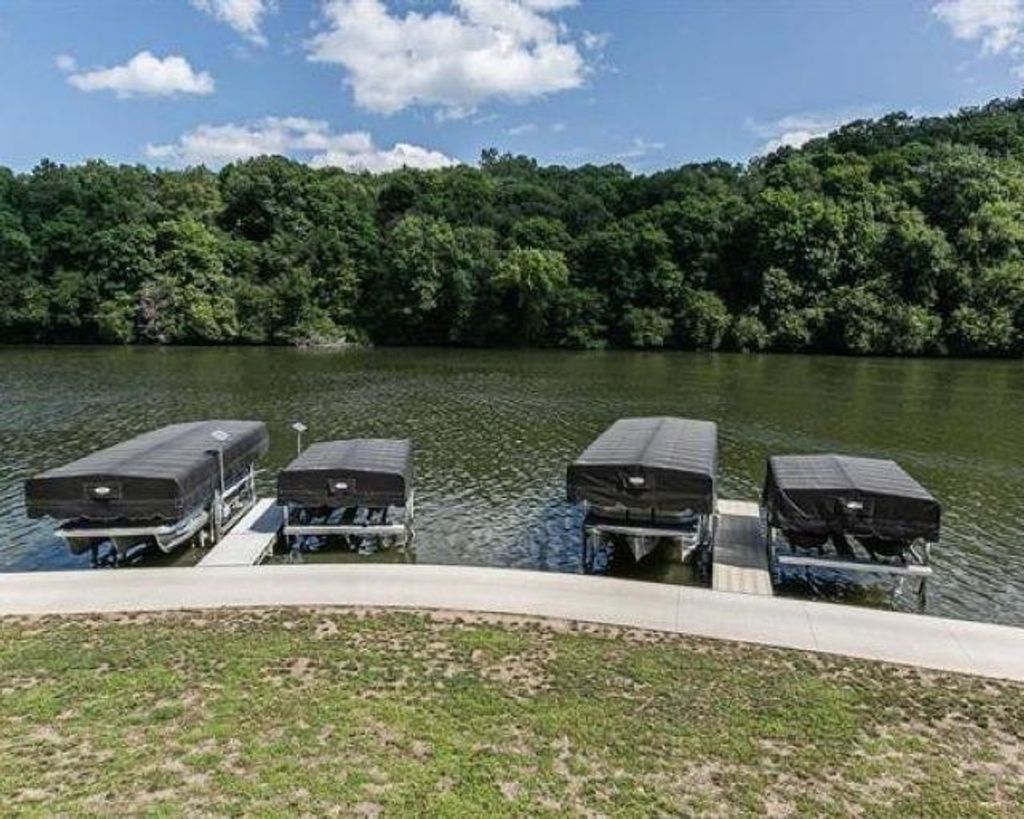 Photo of 20687 Kayak Court, Manchester, IA 52057 (MLS # 153385)