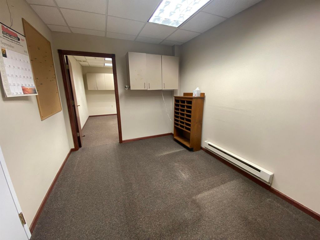 Photo of 300 Main Street #Suite 40, Dubuque, IA 52001 (MLS # 153289)