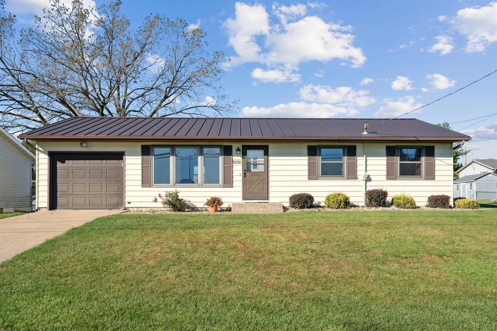 Photo of 8920 N Badger Road, East Dubuque, IA 61025 (MLS # 153620)