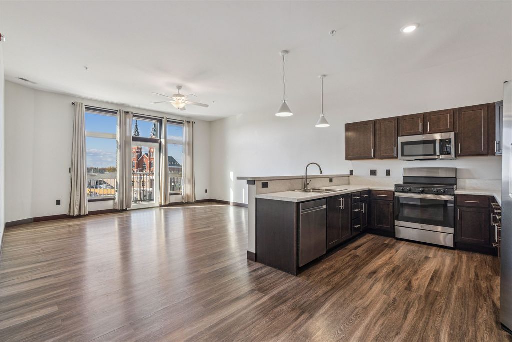 Photo of 120 Twin Steeples Circle NE #204 Cir, Dyersville, IA 52040 (MLS # 153843)