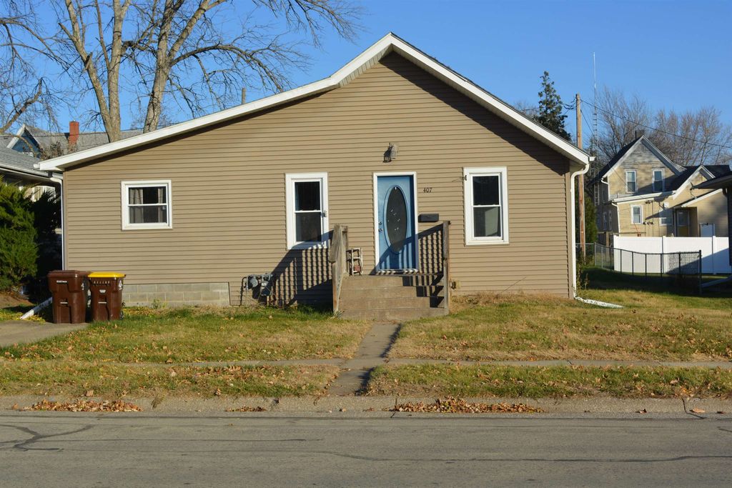 Photo of 407 S Niagara Street, Maquoketa, IA 52060 (MLS # 153477)