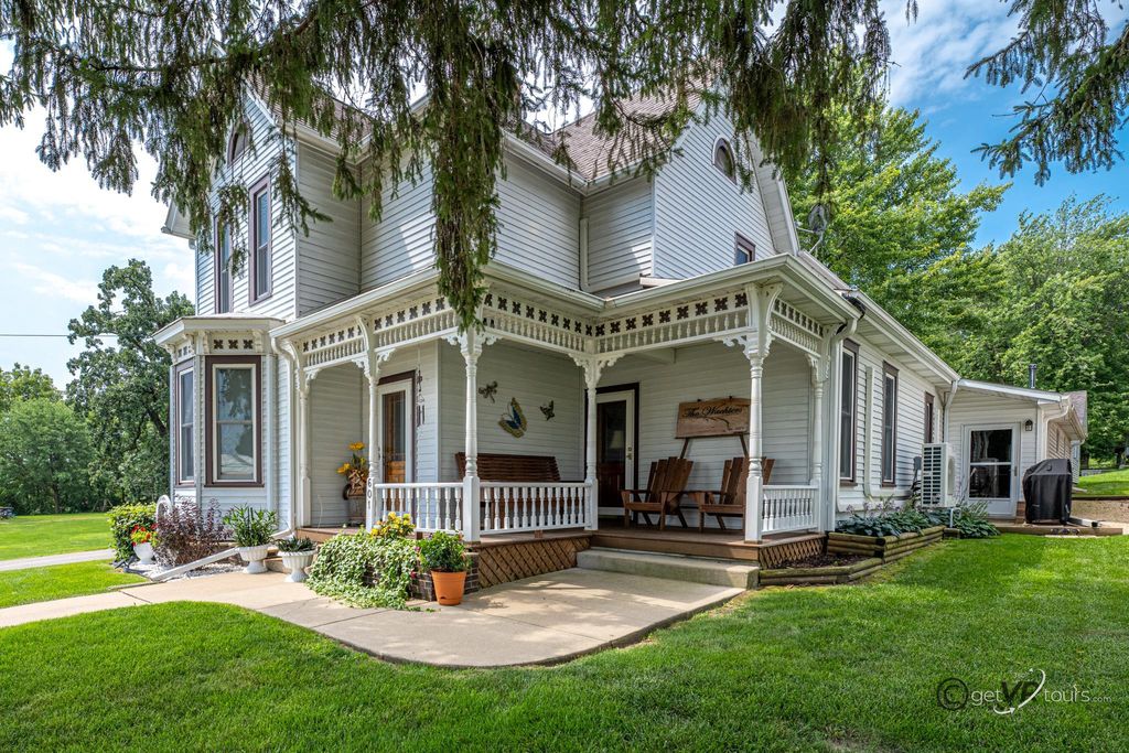 Photo of 601 Franklin Street, Scales Mound, IL 61075 (MLS # 152809)