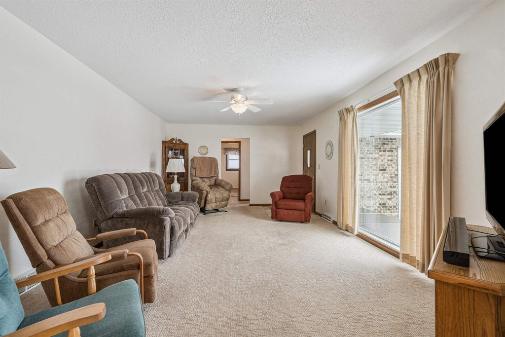 Photo of 1219 4th St SW St, Dyersville, IA 52040 (MLS # 153582)