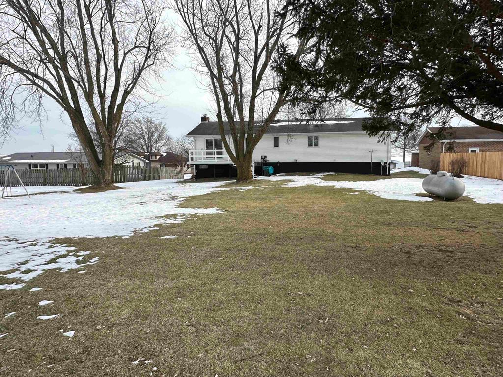 Photo of 951 Parkview Drive, Holy Cross, IA 52053 (MLS # 153635)