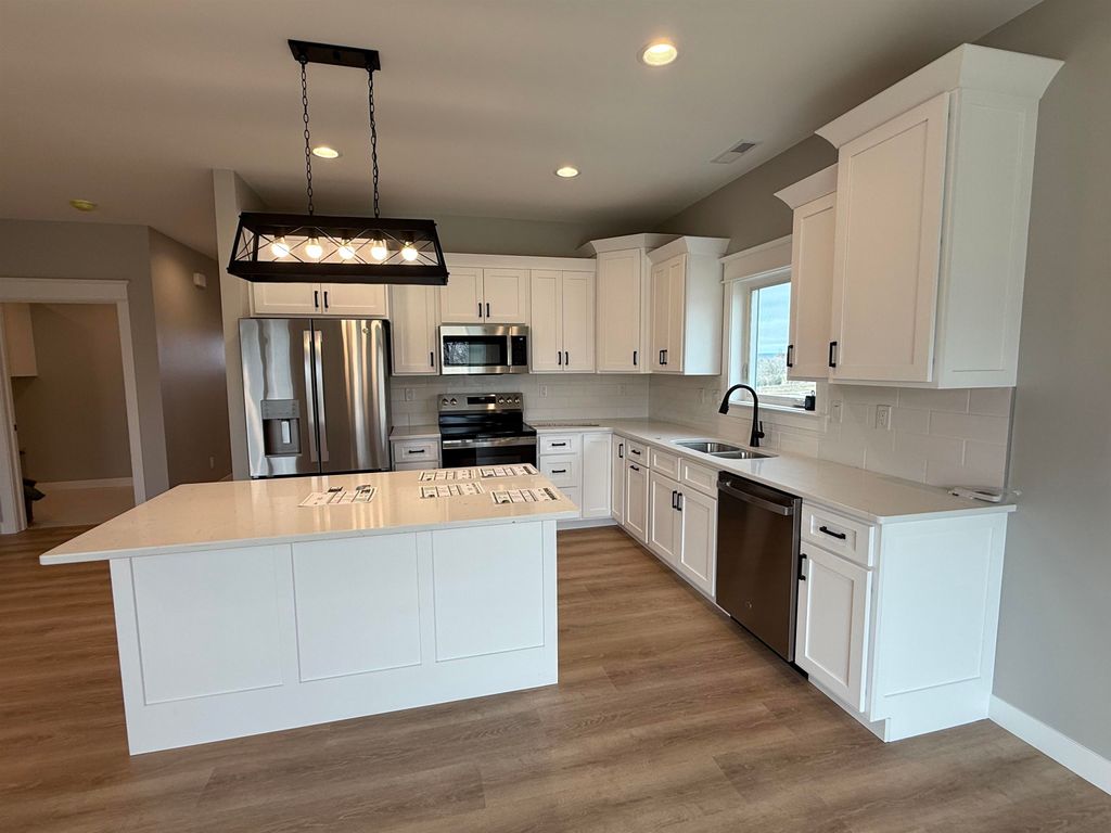 Photo of 3598 Wagon Wheel Lane, Dubuque, IA 52002 (MLS # 153093)