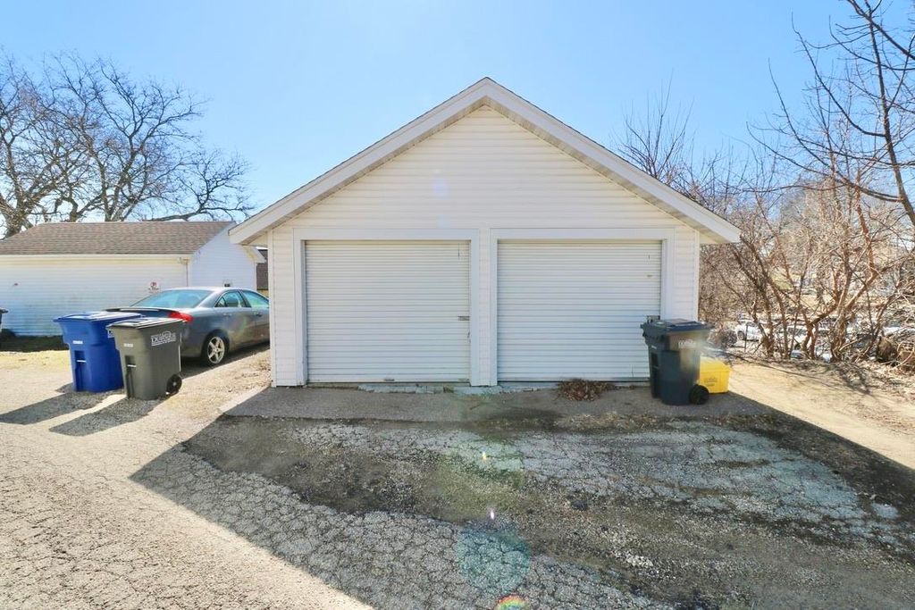 Photo of 1903 / 1905 Grace Street, Dubuque, IA 52001 (MLS # 154127)