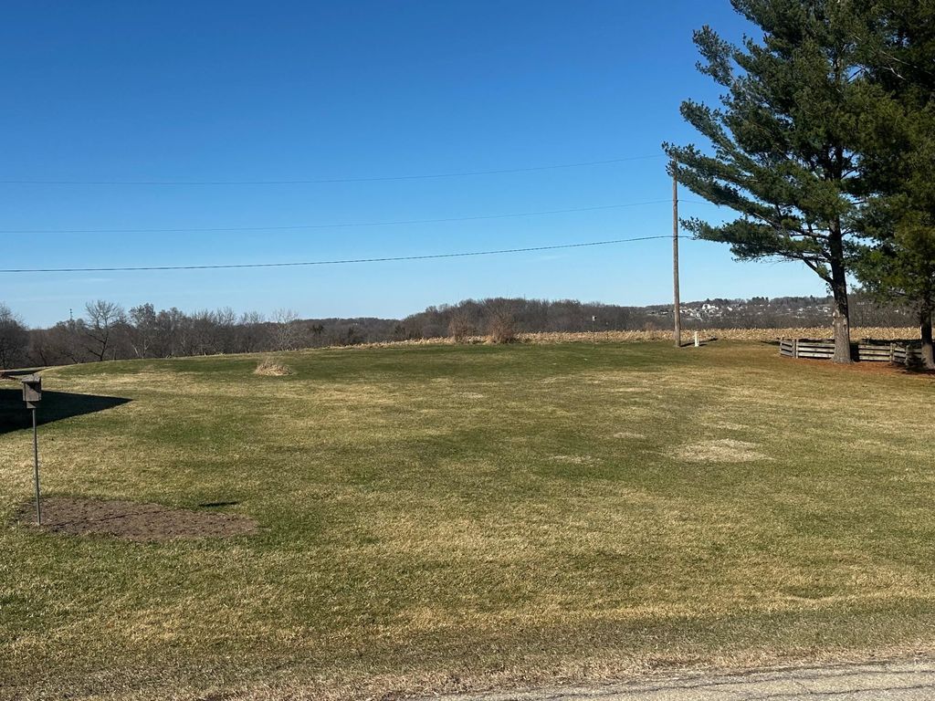 Photo of Olympic Heights Street, Dubuque, IA 52001 (MLS # 154198)