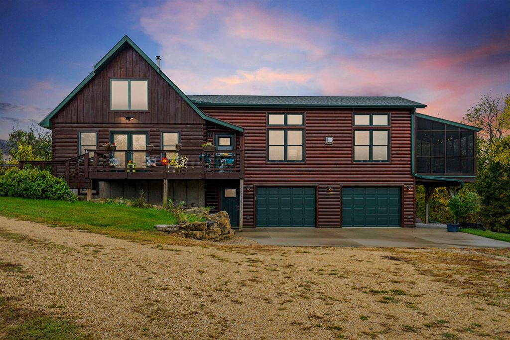 Photo of 355 Estes Ridge Trail Trl, Guttenberg, IA 52052 (MLS # 154002)