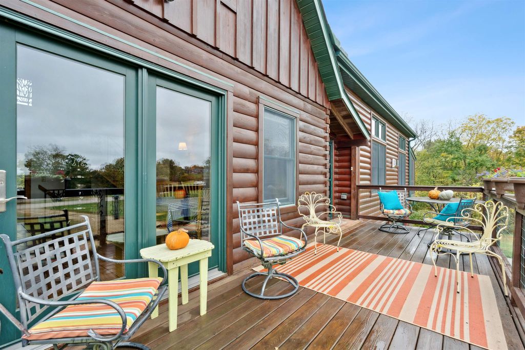 Photo of 355 Estes Ridge Trail Trl, Guttenberg, IA 52052 (MLS # 154002)