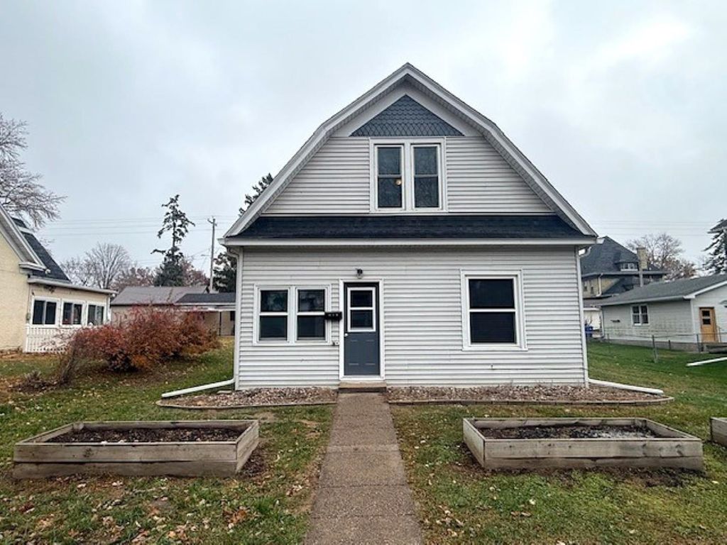 Photo of 507 N 2nd Street, Bellevue, IA 52031 (MLS # 153511)