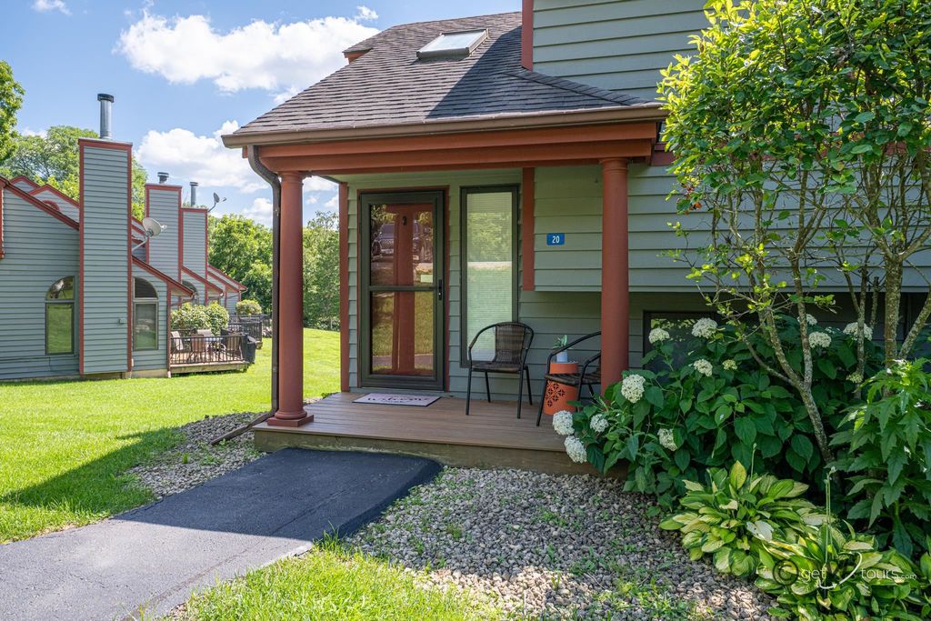 Photo of 20 Spring Creek Lane, Galena, IL 61036 (MLS # 152810)