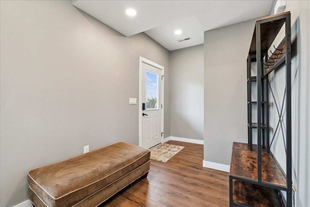 Photo of 1775 Hale Street, Dubuque, IA 52001 (MLS # 153984)