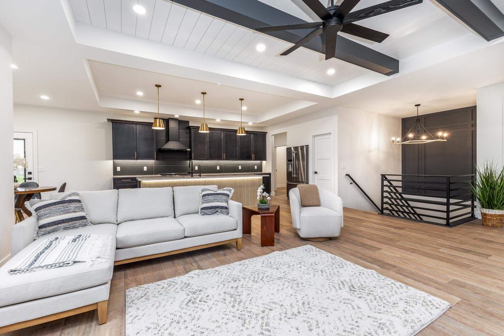 Photo of 4449 Barnwood Lane, Dubuque, IA 52002 (MLS # 153374)