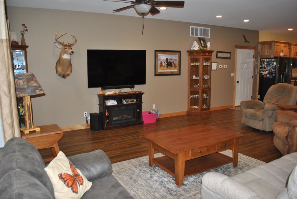 Photo of 303 Turkey Ridge Court, Guttenberg, IA 52052 (MLS # 153304)