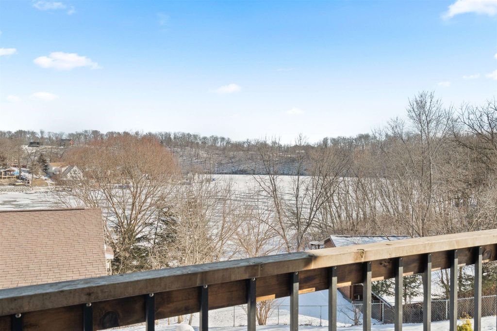 Photo of 26244 221st Avenue, Delhi, IA 52223 (MLS # 153941)