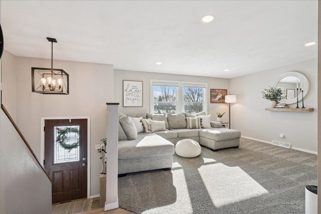 Photo of 106 NW 5th Avenue, Dyersville, IA 52040 (MLS # 153865)