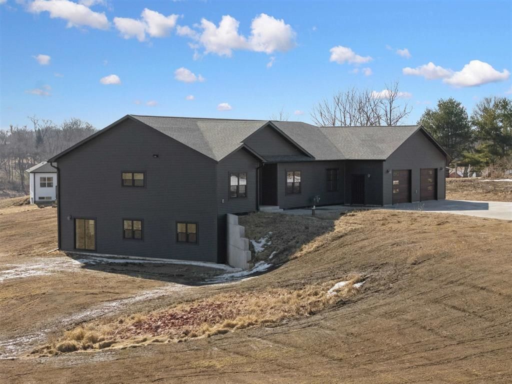 Photo of 1095 Walnut Dell Road, Platteville, WI 53818 (MLS # 154010)