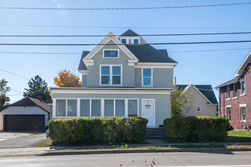 Photo of 75 W Pine Street, Platteville, WI 53818 (MLS # 153324)