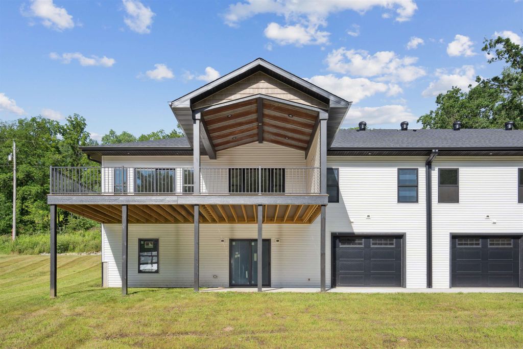 Photo of 22239 255th Street, Delhi, IA 52223 (MLS # 153979)