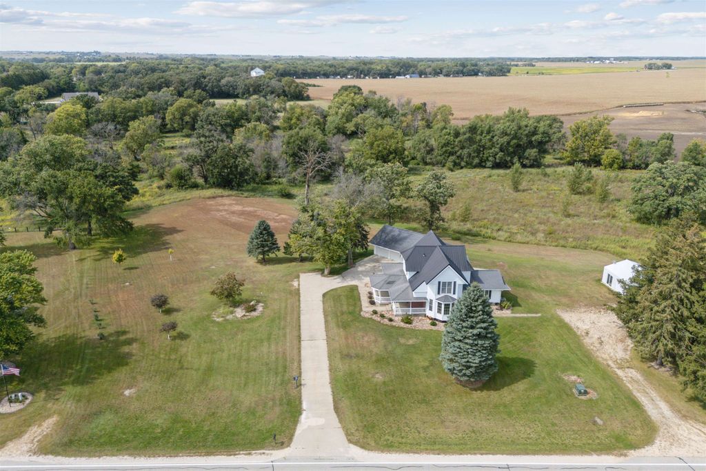 Photo of 1911 Honey Creek Rd. Rd, Manchester, IA 52057 (MLS # 153169)