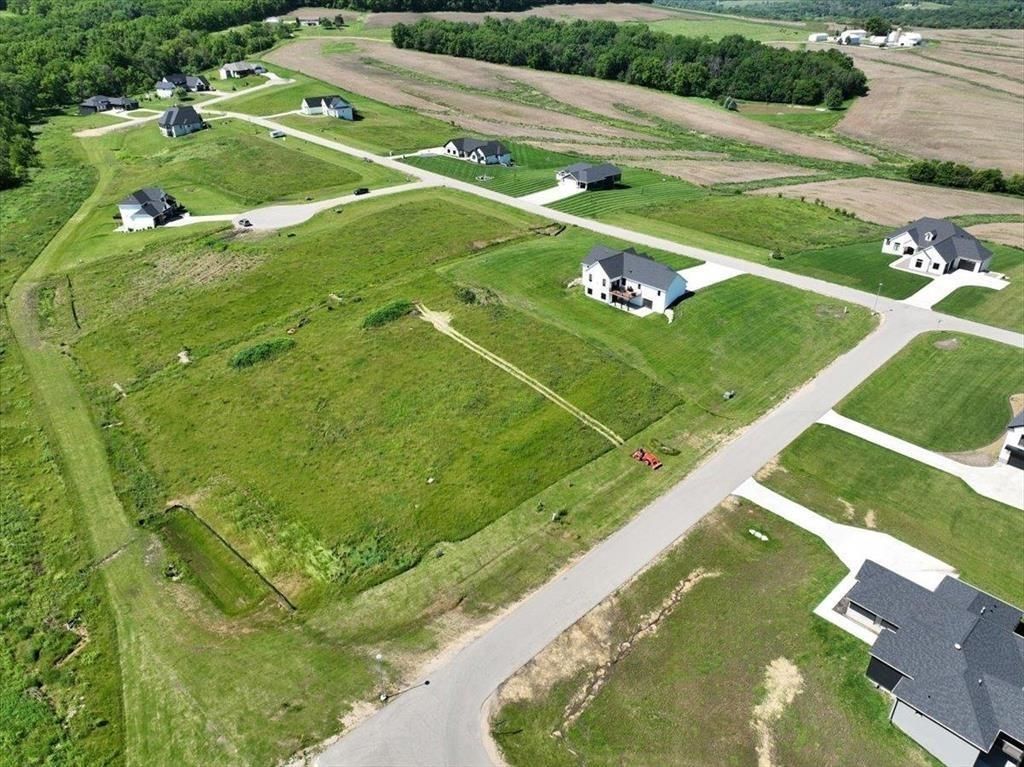 Photo of Lot 20 &amp; 21 Oakland Ridge Estates, Dubuque, IA 52003 (MLS # 153928)