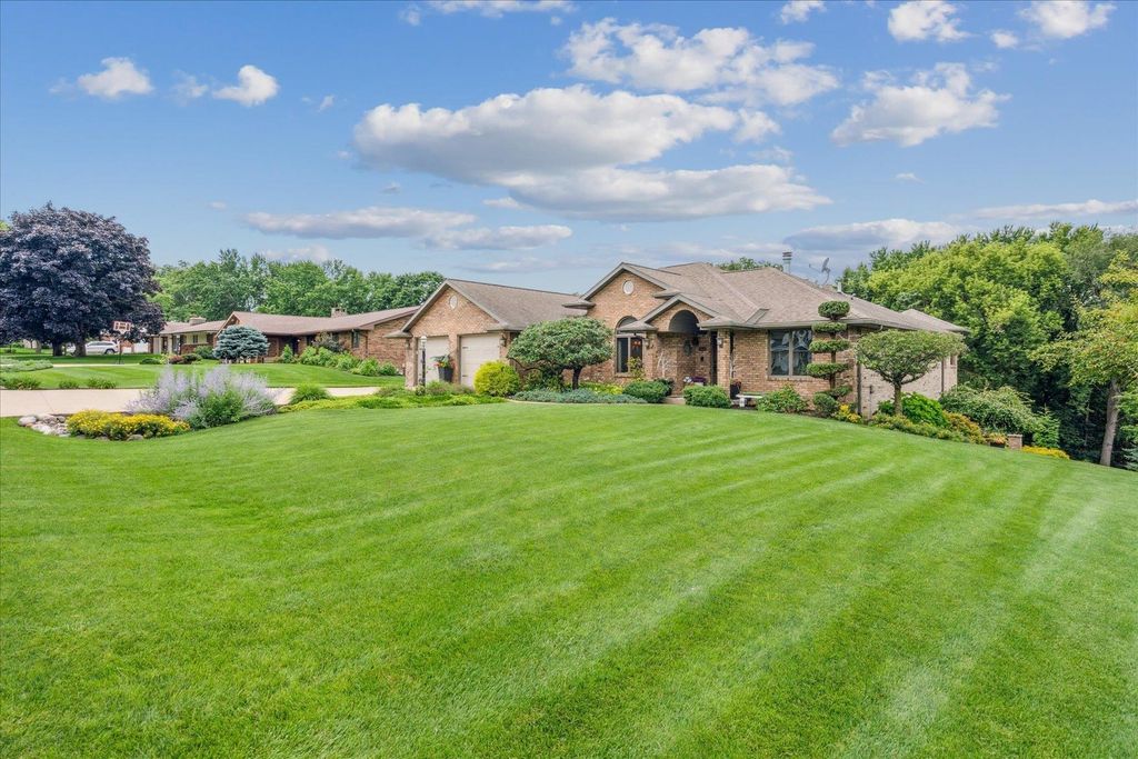 Photo of 10869 Cedar Ridge Court, Peosta, IA 52068 (MLS # 152826)