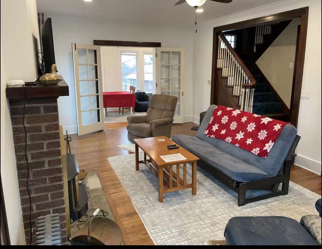 Photo of 1398 Alta Vista Street, Dubuque, IA 52001 (MLS # 151663)