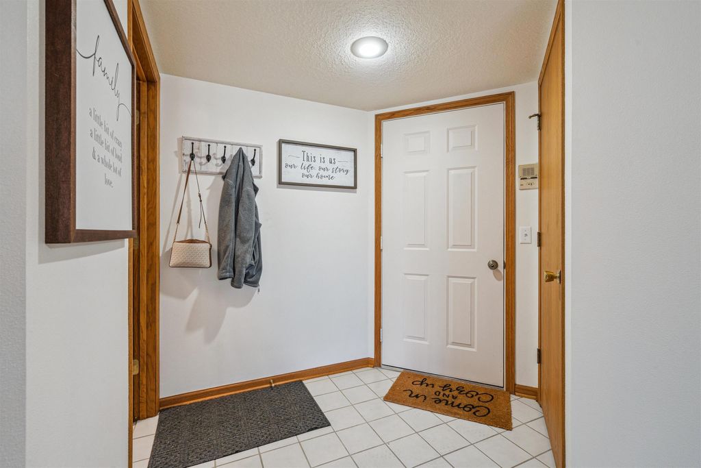 Photo of 3255 Lake Ridge Drive #Unit A, Dubuque, IA 52003 (MLS # 153655)