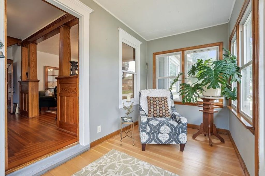 Photo of 327 W 1st Avenue, Dyersville, IA 52040 (MLS # 152859)